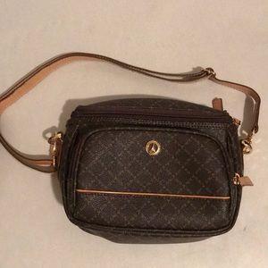 La Tour Eiffel waist/crossbody purse
